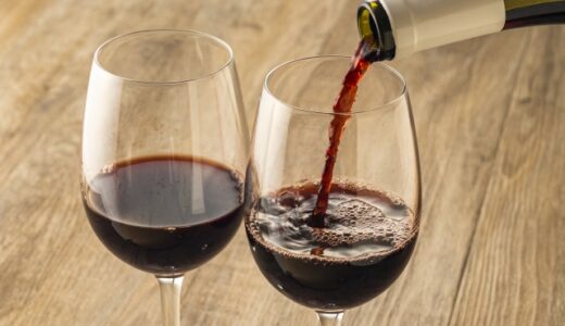酒石酸とは？ぶどう由来のマイルドなAHA成分の効果と特徴を解説